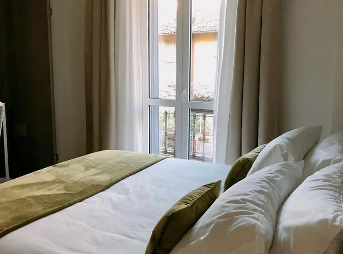 Foscolo 9 - Breakfast Bed and Breakfast 3*